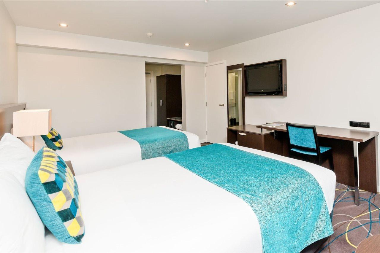Copthorne Hotel & Resort Lakefront Queenstown Bagian luar foto