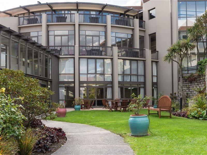 Copthorne Hotel & Resort Lakefront Queenstown Bagian luar foto