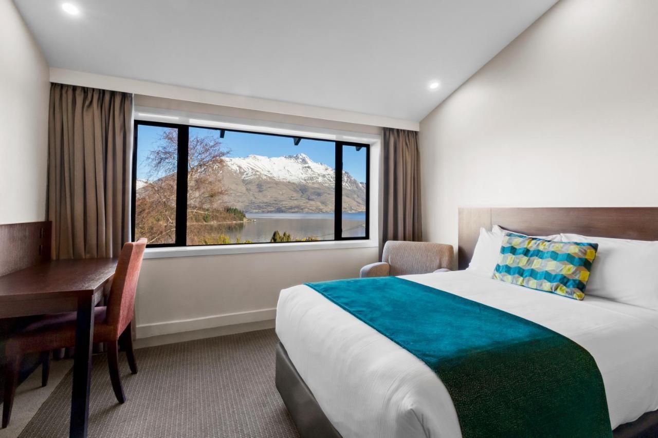 Copthorne Hotel & Resort Lakefront Queenstown Bagian luar foto