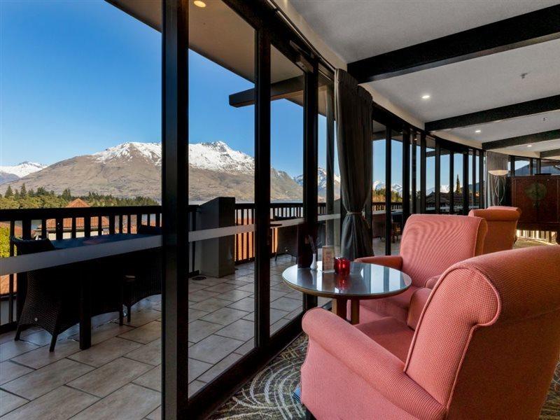 Copthorne Hotel & Resort Lakefront Queenstown Bagian luar foto