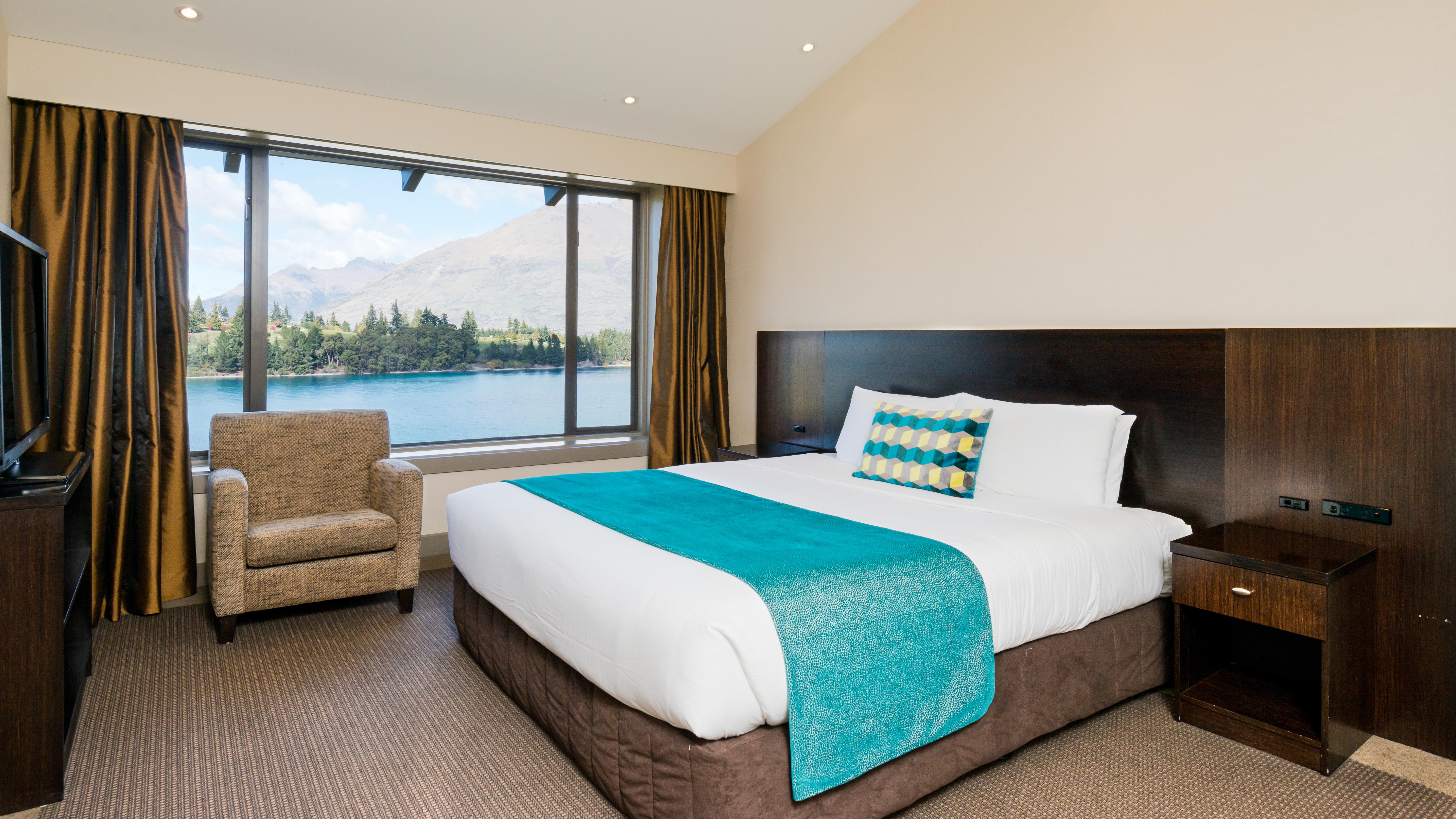 Copthorne Hotel & Resort Lakefront Queenstown Bagian luar foto