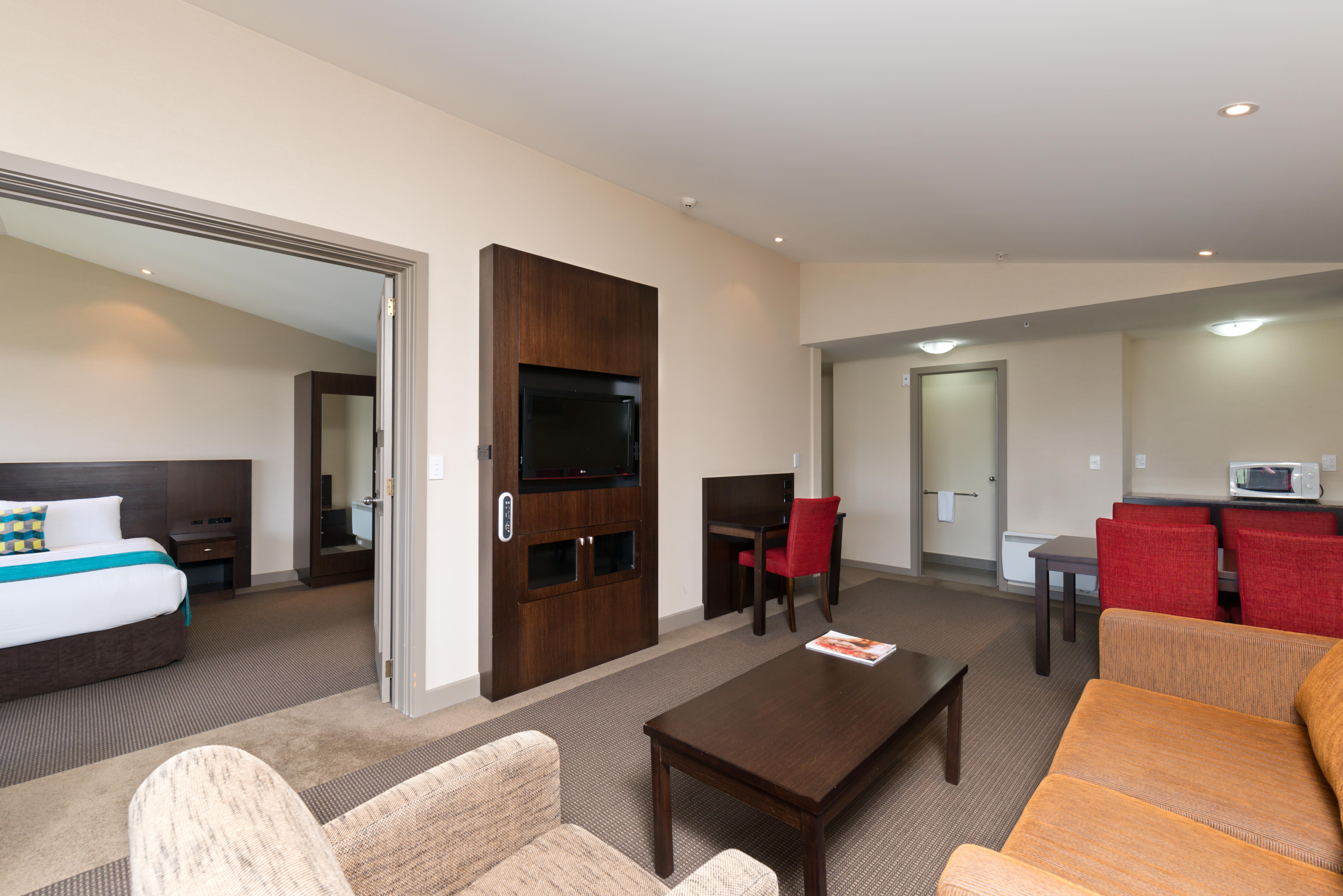 Copthorne Hotel & Resort Lakefront Queenstown Bagian luar foto