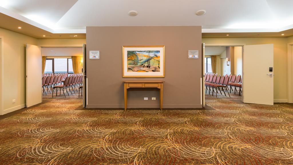 Copthorne Hotel & Resort Lakefront Queenstown Bagian luar foto