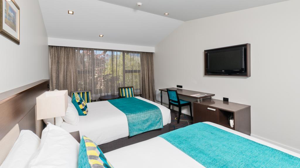 Copthorne Hotel & Resort Lakefront Queenstown Bagian luar foto