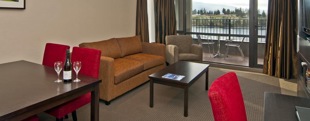 Copthorne Hotel & Resort Lakefront Queenstown Bagian luar foto